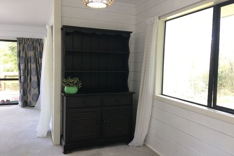 Photo of property in 11 Kereru Grove, Greenhithe, Auckland, 0632