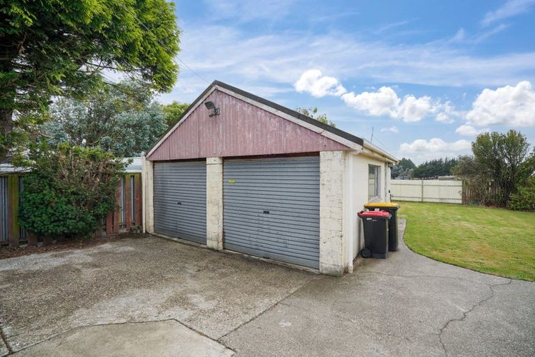 Photo of property in 102 Wicklow Street, Clifton, Invercargill, 9812