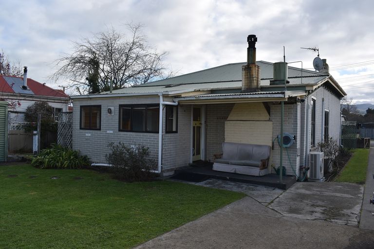 Photo of property in 35 Wyndham Street, Carterton, 5713
