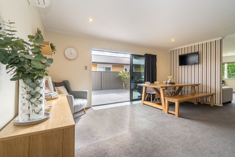 Photo of property in 193 Wingatui Road, Mosgiel, 9024