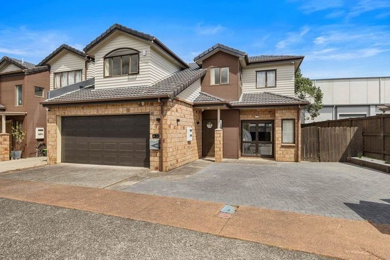 Photo of property in 17 Derg Place, East Tamaki, Auckland, 2013