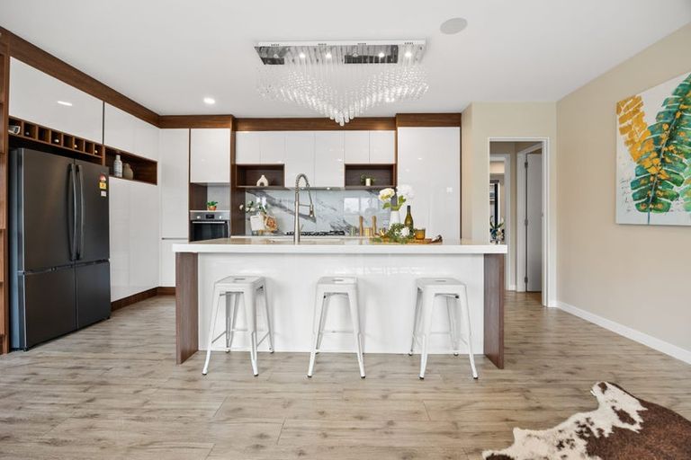 Photo of property in 67 Drumbuoy Drive, Flat Bush, Auckland, 2019