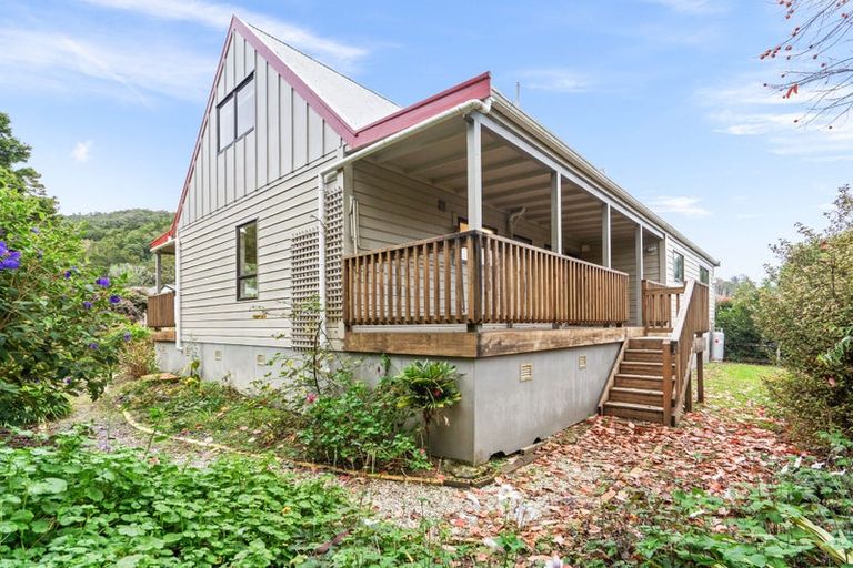 Photo of property in 5 Tieke Place, Horahora, Whangarei, 0110