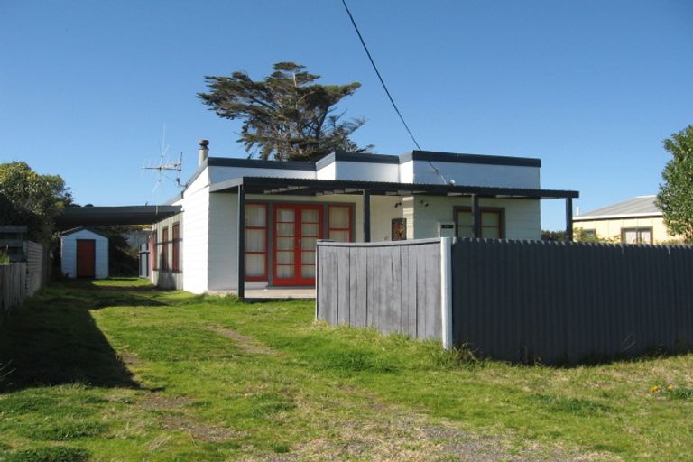 Photo of property in 15 Rangitane Street, Himatangi Beach, Foxton, 4891