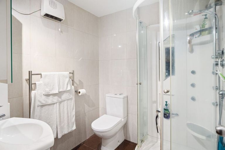 Photo of property in 103 Grahams Road, Burnside, Christchurch, 8053