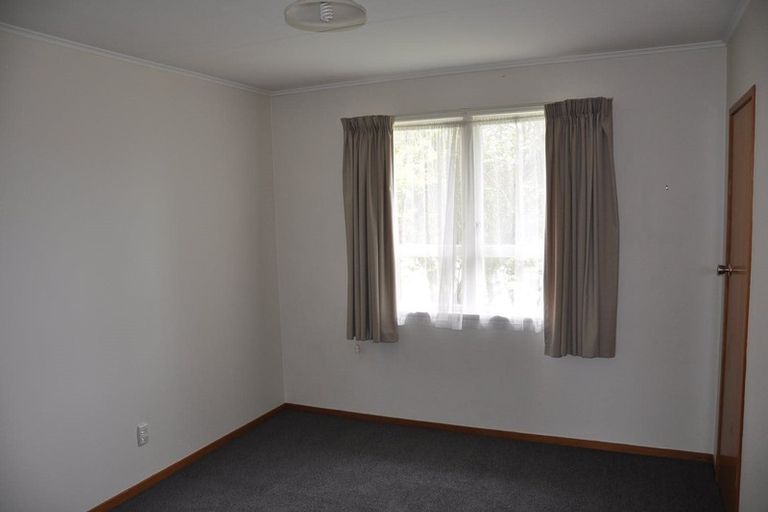 Photo of property in 33 Coventry Avenue, Tamatea, Napier, 4112