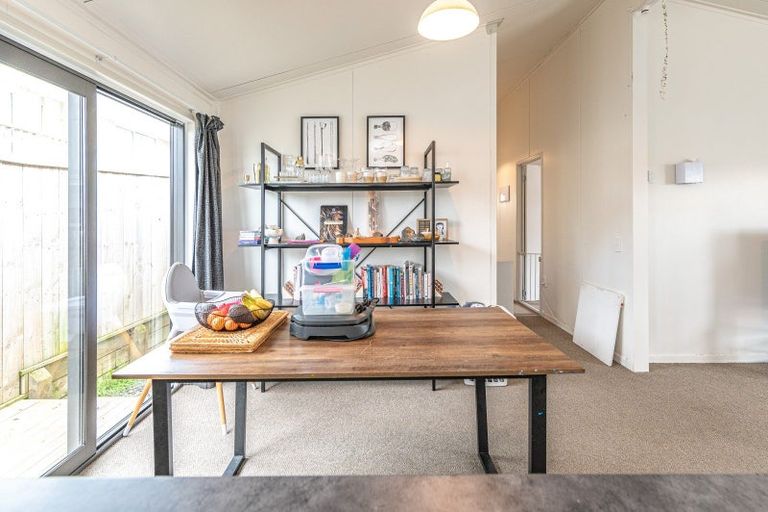 Photo of property in 79a Matai Street, Castlecliff, Wanganui, 4501