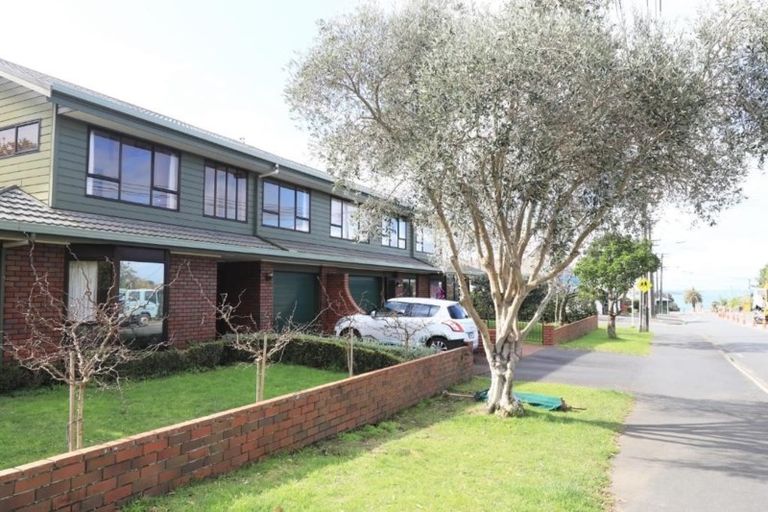 Photo of property in 1/20a Old Lake Road, Narrow Neck, Auckland, 0622
