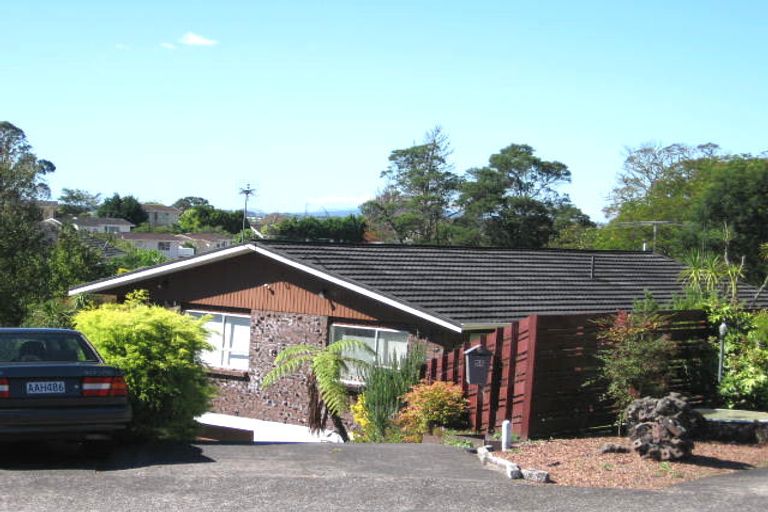 Photo of property in 55 Cron Avenue, Te Atatu South, Auckland, 0610