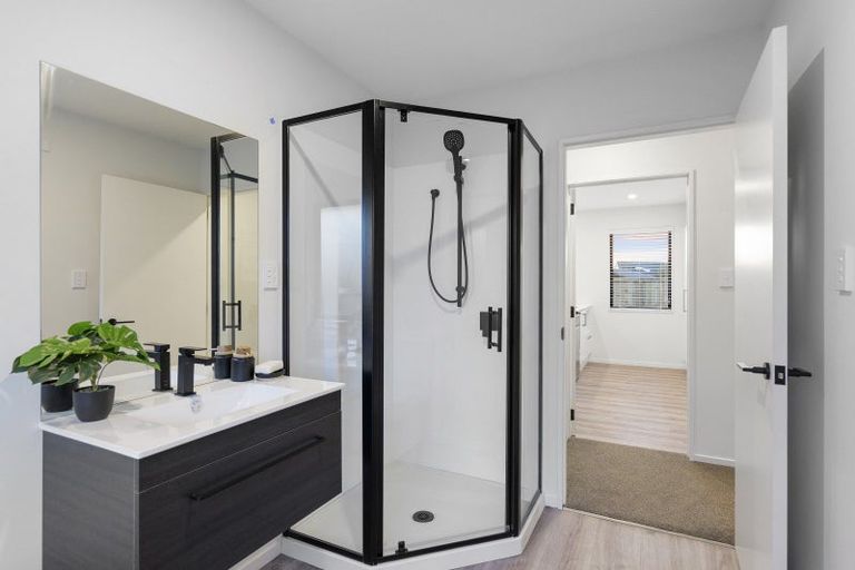 Photo of property in 464a Bower Avenue, Parklands, Christchurch, 8083