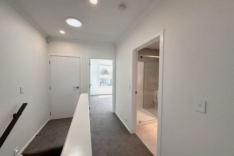 Photo of property in 19 Oyster Drive, Whenuapai, Auckland, 0618