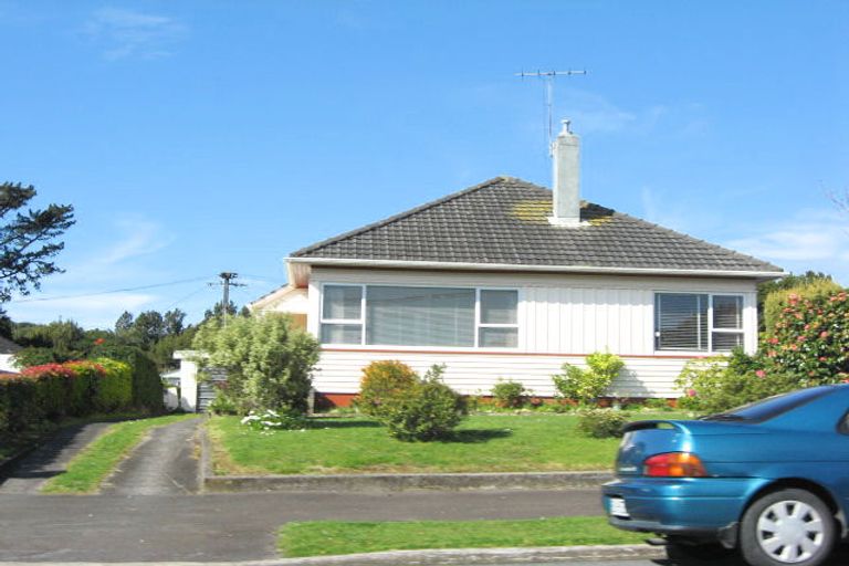 Photo of property in 79 Brooklands Road, Brooklands, New Plymouth, 4310