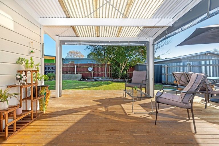 Photo of property in 27 Carnarvon Street, Gisborne, 4010