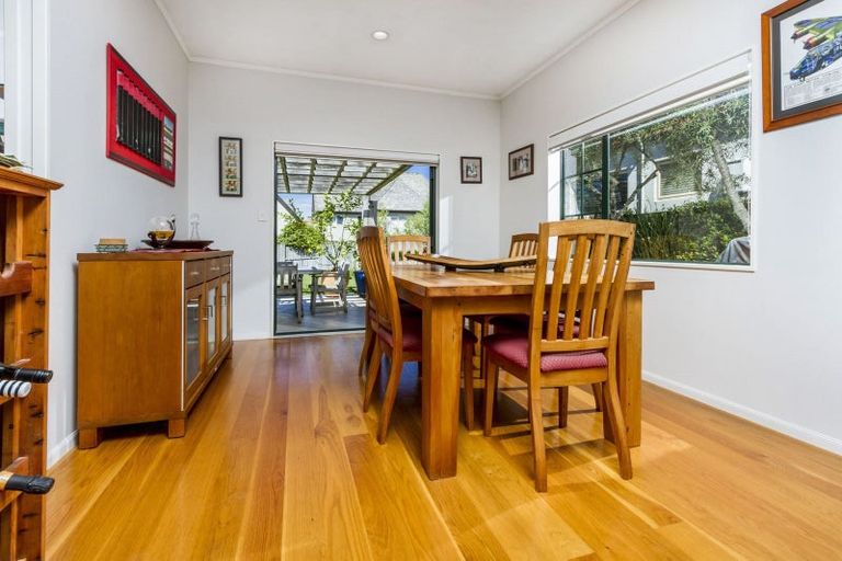 Photo of property in 23 Hugh Green Drive, Pinehill, Auckland, 0632