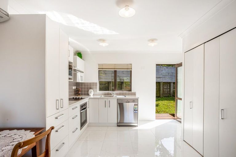 Photo of property in 88a West Harbour Drive, West Harbour, Auckland, 0618