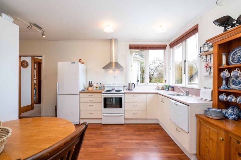 Photo of property in 139 Eglinton Road, Mornington, Dunedin, 9011