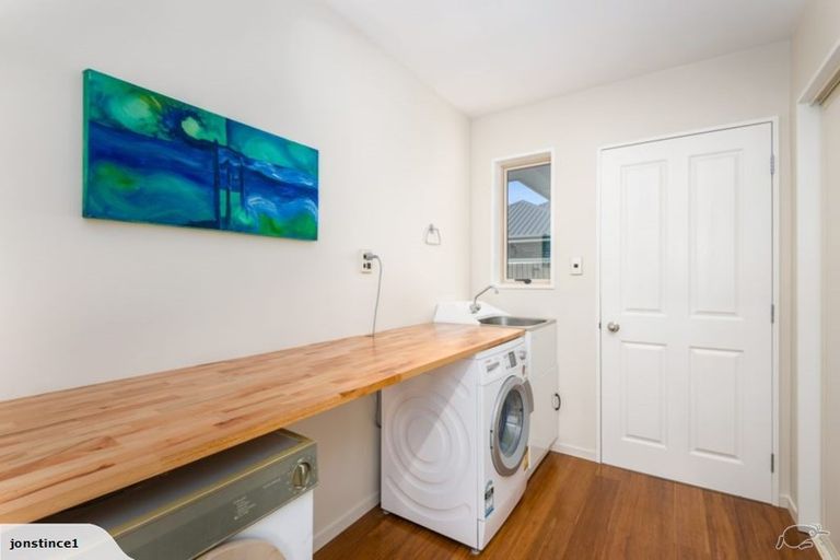 Photo of property in 96 Broadhaven Avenue, Parklands, Christchurch, 8083