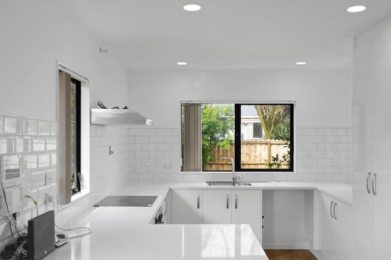 Photo of property in 20b Airfield Road, Takanini, 2112