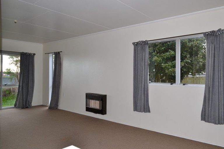 Photo of property in 16a Adkin Avenue, Levin, 5510