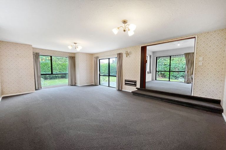 Photo of property in 40 Sayers Crescent, Ilam, Christchurch, 8041