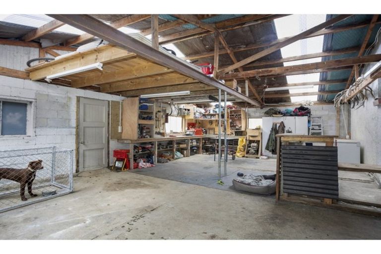 Photo of property in 15 Holloway Street, Waikiwi, Invercargill, 9810