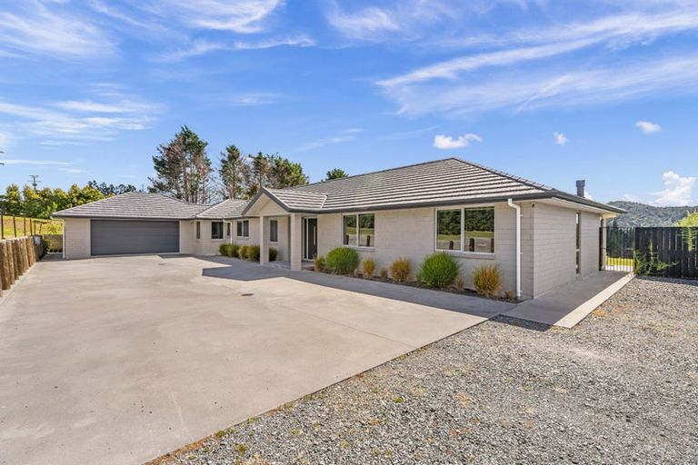 Photo of property in 152 Valley View Road, Otaika, Whangarei, 0170