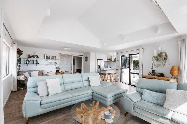 Photo of property in 18 Claydon Place, Ohope, 3121