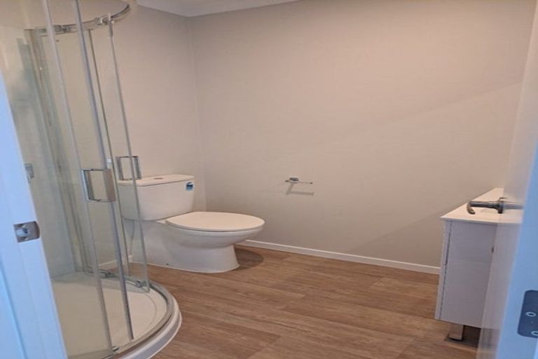 Photo of property in 2/125b Metcalfe Road, Ranui, Auckland, 0612