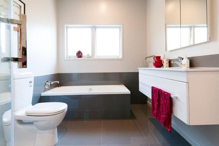 Photo of property in 3 Hereworth Grove, Havelock North, 4130