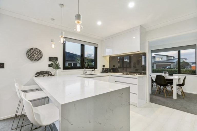 Photo of property in 92 Intrepid Crescent, Beachlands, Auckland, 2018