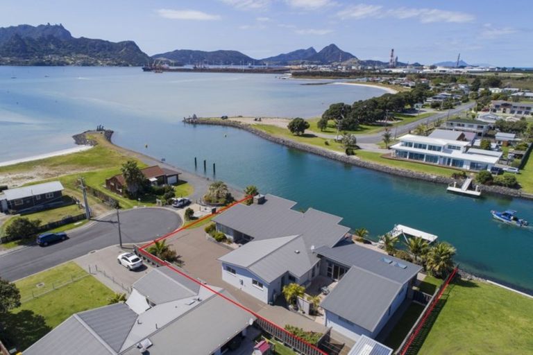 Photo of property in 45 One Tree Point Road, One Tree Point, 0118