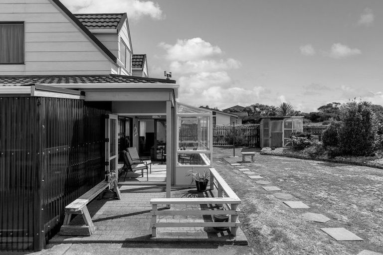 Photo of property in 8a Alpha Avenue, Coastlands, Whakatane, 3120