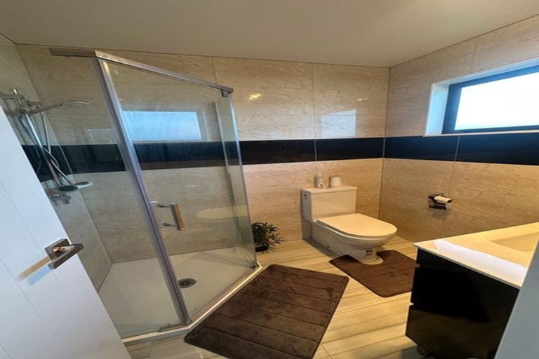 Photo of property in 8a Hallberry Road, Mangere East, Auckland, 2024