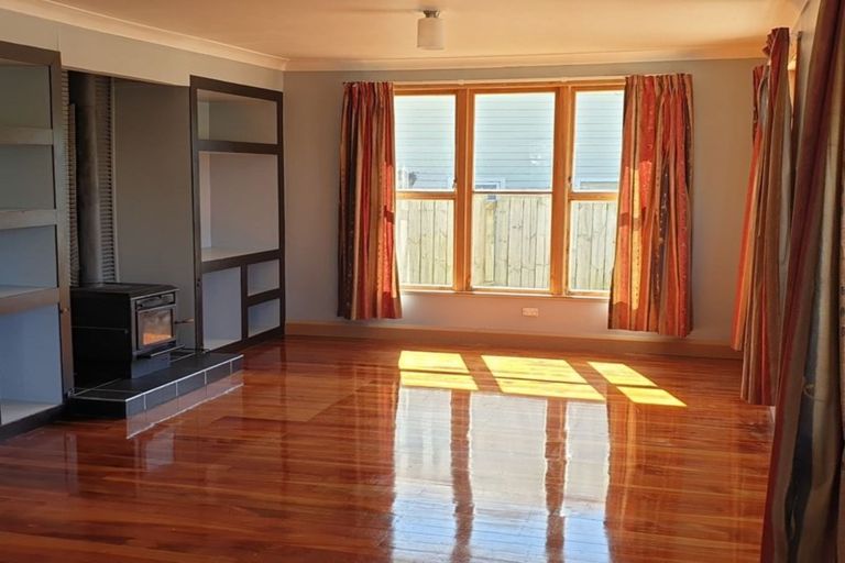 Photo of property in 61 Jillett Street, Titahi Bay, Porirua, 5022