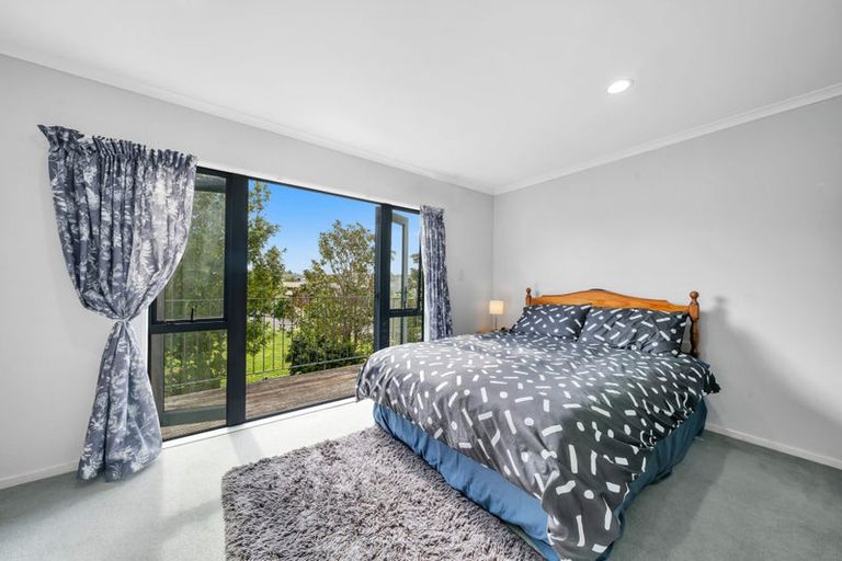 Photo of property in Tuscany Way, 20/3 Ambrico Place, New Lynn, Auckland, 0600
