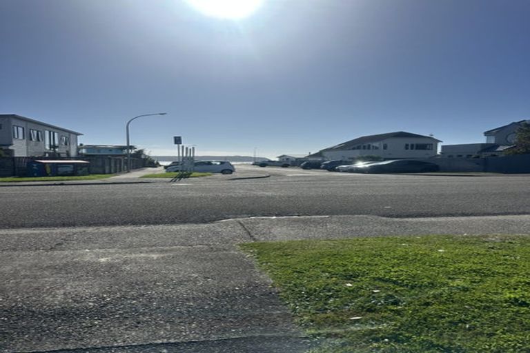 Photo of property in 15 Tireti Road, Titahi Bay, Porirua, 5022