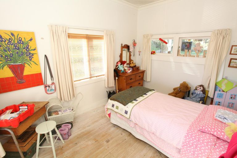 Photo of property in 26 Wainui Road, Raglan, 3225