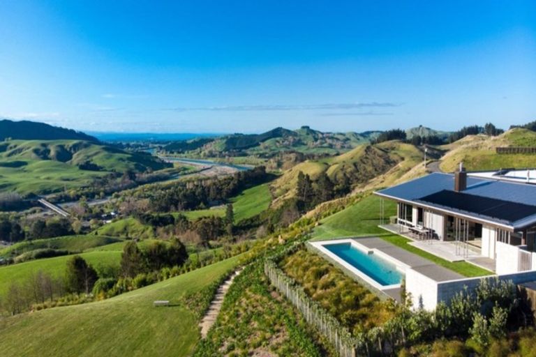 Photo of property in 84 Matarua Rise, Waimarama, Havelock North, 4294