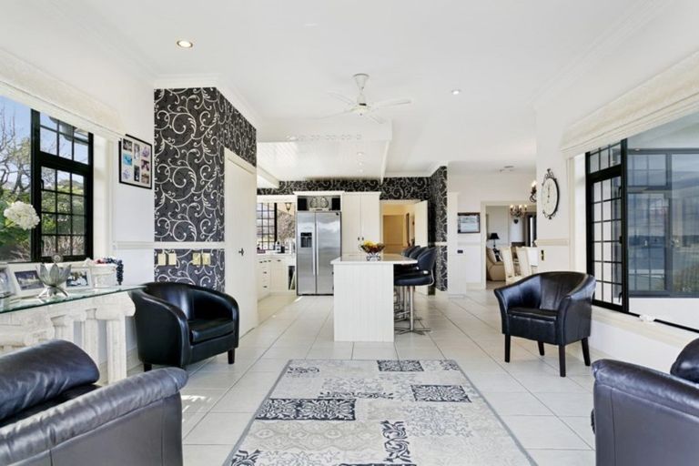 Photo of property in 1 Pataka Road, Taupo, 3330