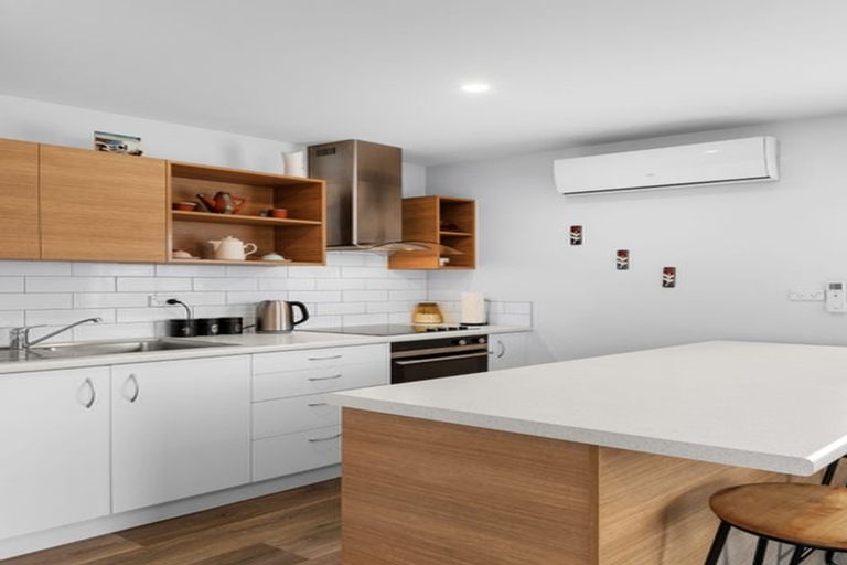 Photo of property in 11 Kamahi Crescent, Papamoa Beach, Papamoa, 3118