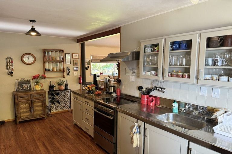 Photo of property in 1305 Opaki Kaiparoro Road, Mauriceville, Masterton, 5882