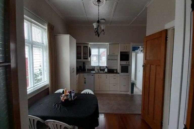 Photo of property in 974 High Street, Avalon, Lower Hutt, 5011