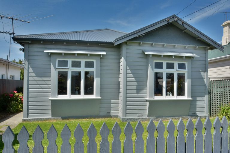 Photo of property in 35 Douglas Street, Saint Kilda, Dunedin, 9012