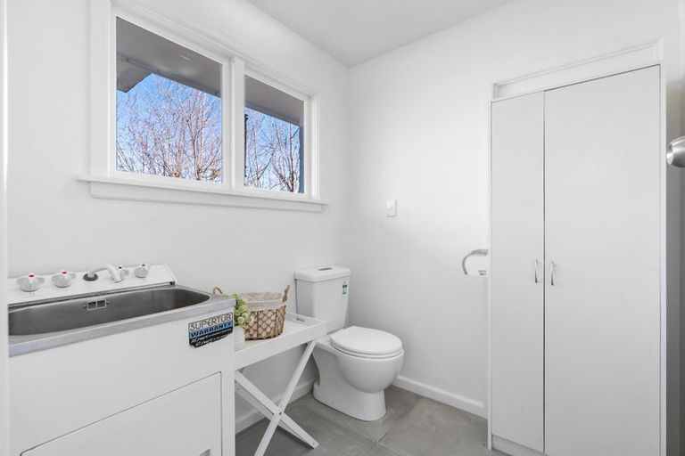 Photo of property in 53 Greendale Avenue, Avonhead, Christchurch, 8042