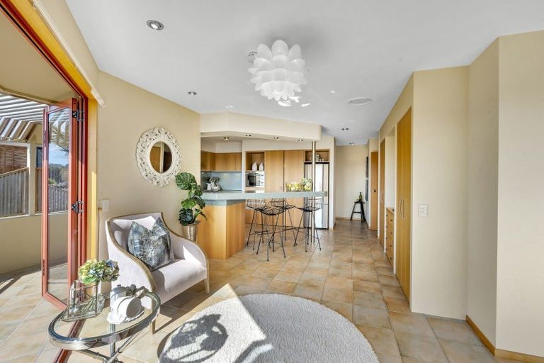 Photo of property in 2/21 Sunderlands Road, Half Moon Bay, Auckland, 2012