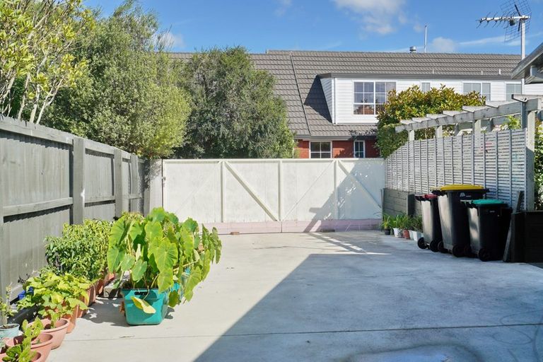 Photo of property in 19 Saint Pauls Place, Burwood, Christchurch, 8083