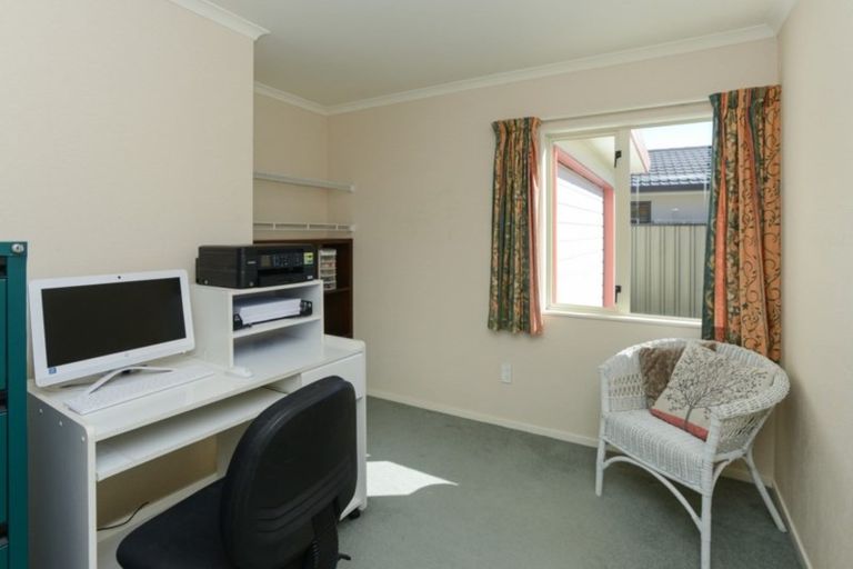 Photo of property in 6 Newbury Place, Taradale, Napier, 4112