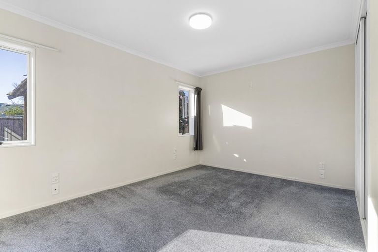 Photo of property in 3 Hibernian Drive, Ranui, Auckland, 0612