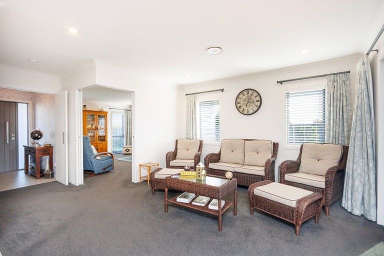 Photo of property in 1 Kanzan Grove, Feilding, 4702