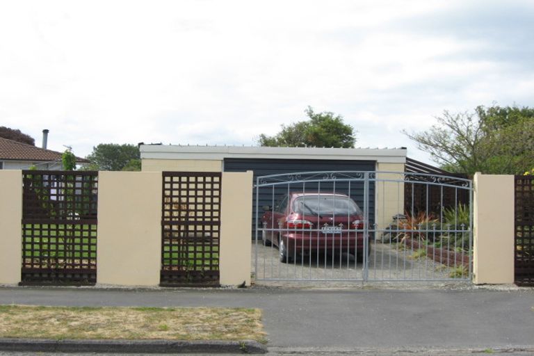 Photo of property in 1 Tapiri Street, Parklands, Christchurch, 8083